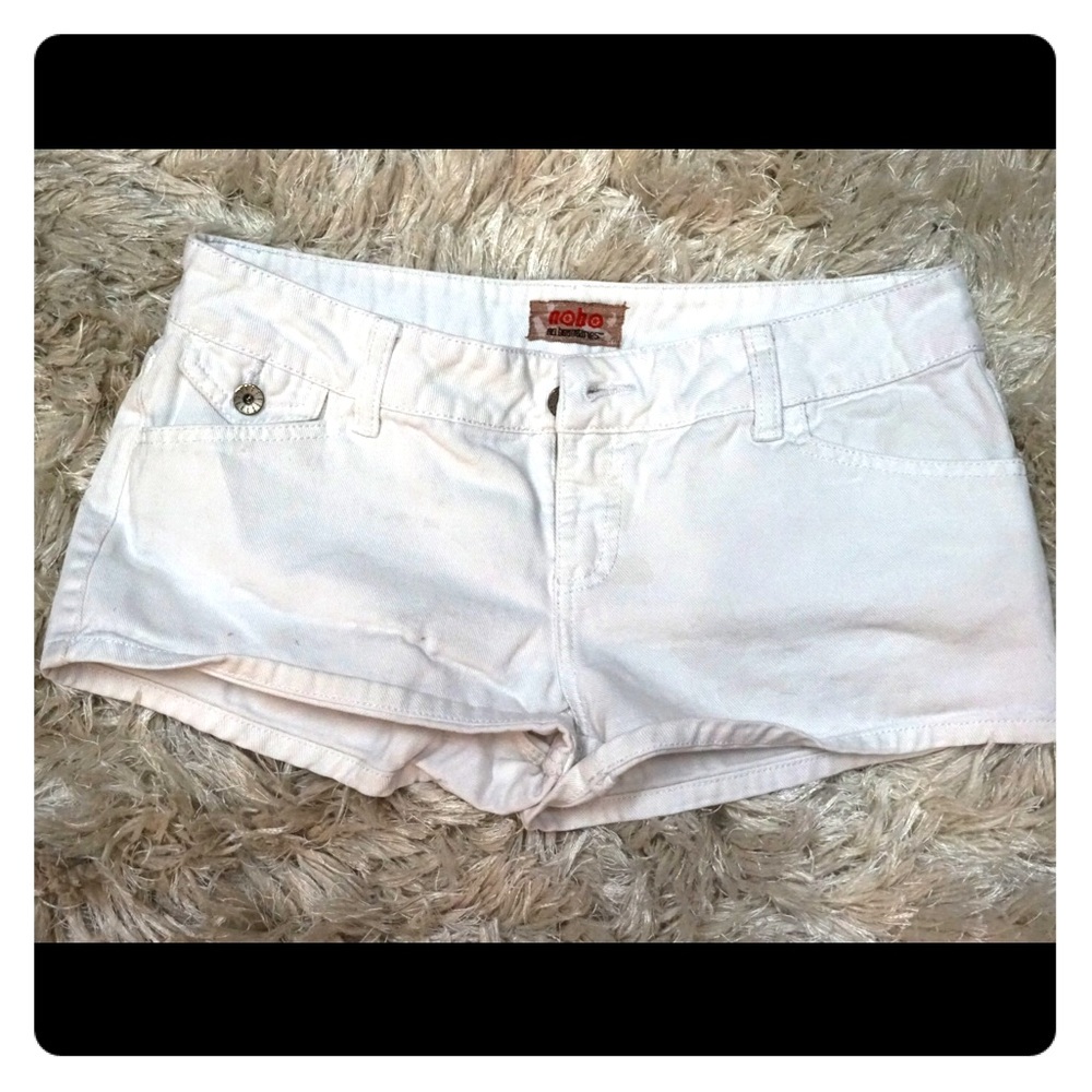 White classic shorts